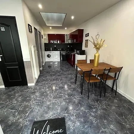 Maison Chez Graz & Virg 펜션